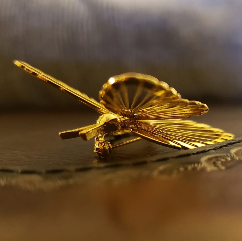 ⭐ VINTAGE | '60s Monet Butterfly Brooch - Spinerette Collection - Picture 7 of 16